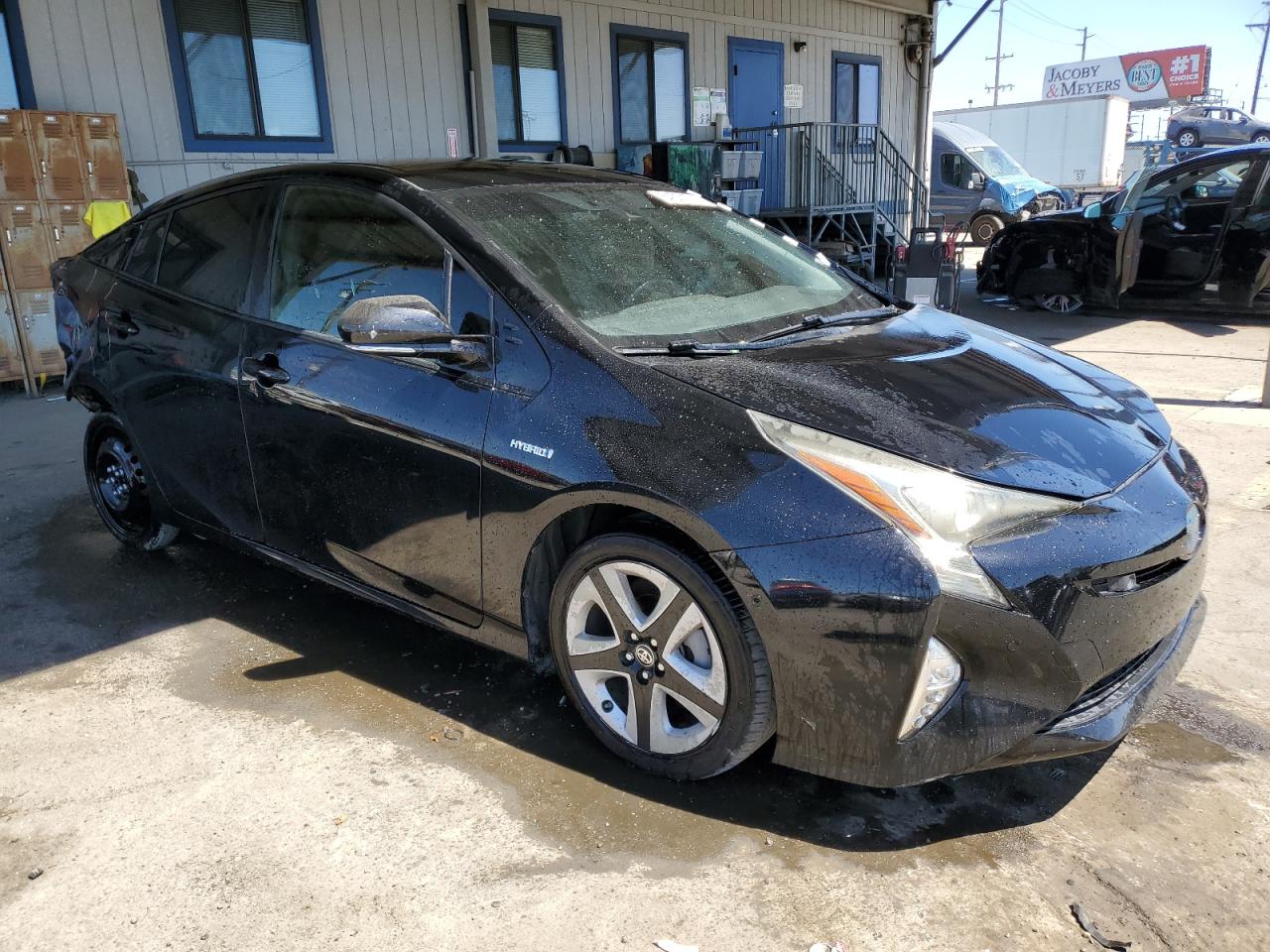 2018 TOYOTA PRIUS photo 4