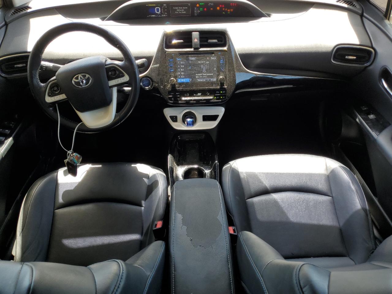 2018 TOYOTA PRIUS photo 8