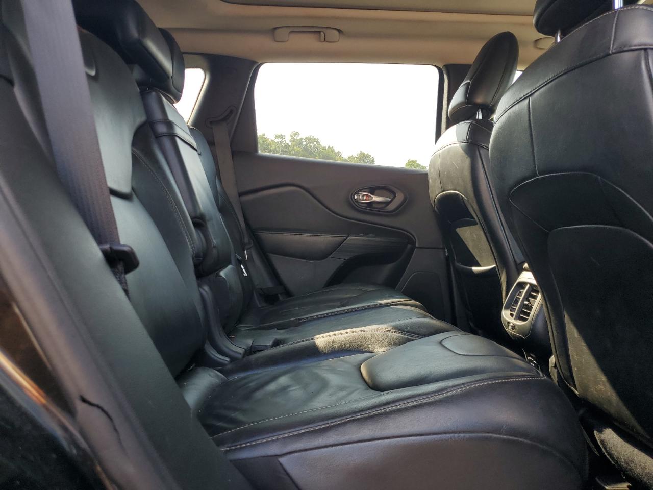 2015 JEEP CHEROKEE LIMITED photo 11