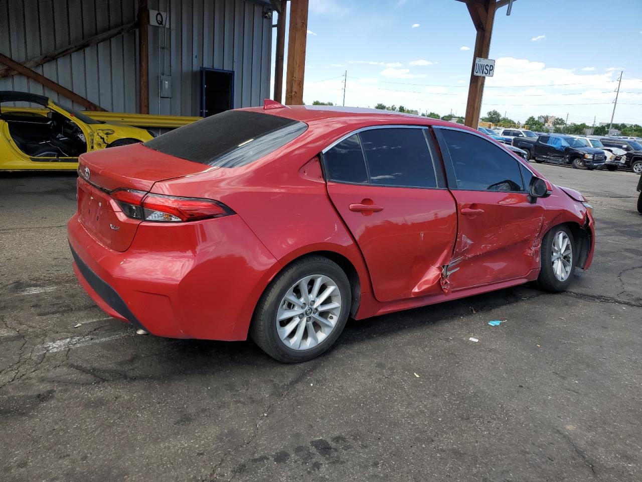 2021 TOYOTA COROLLA photo 3