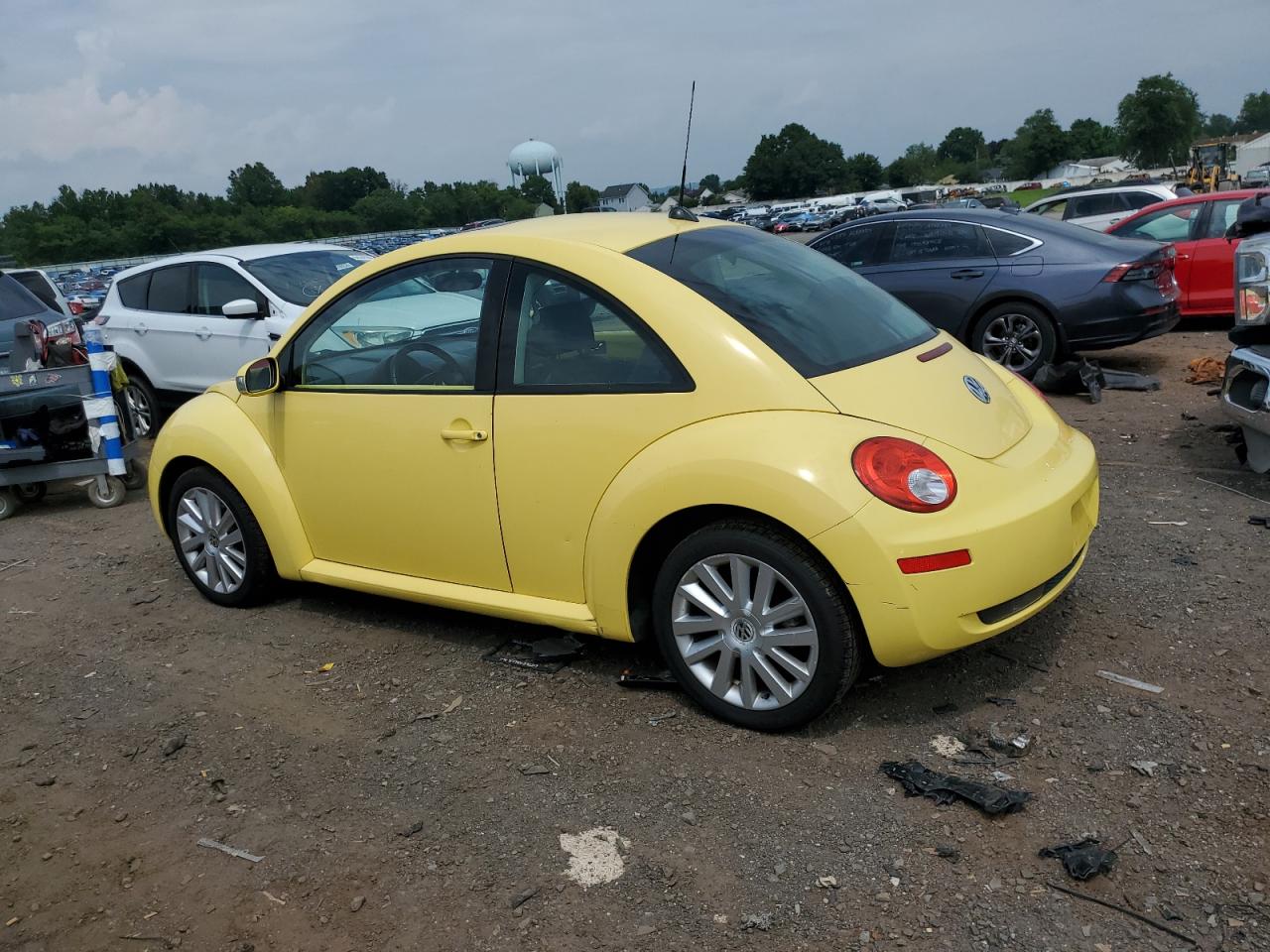 2008 VOLKSWAGEN NEW BEETLE S photo 3