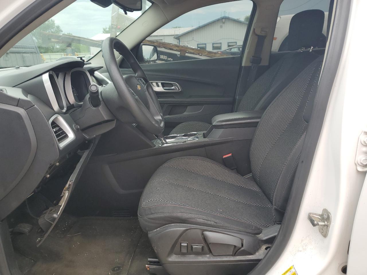 2017 CHEVROLET EQUINOX LS photo 13