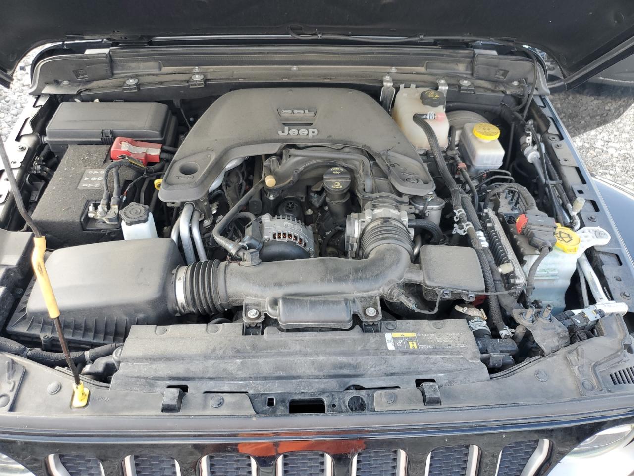 2019 JEEP WRANGLER UNLIMITED SAHARA photo 12