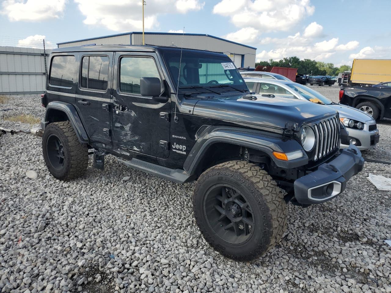 2019 JEEP WRANGLER UNLIMITED SAHARA photo 4