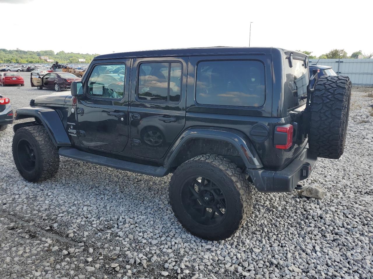 2019 JEEP WRANGLER UNLIMITED SAHARA photo 2