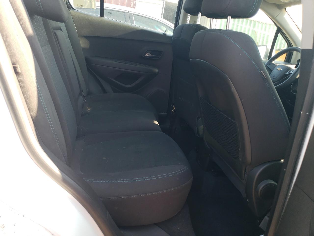 2015 CHEVROLET TRAX 1LS photo 31