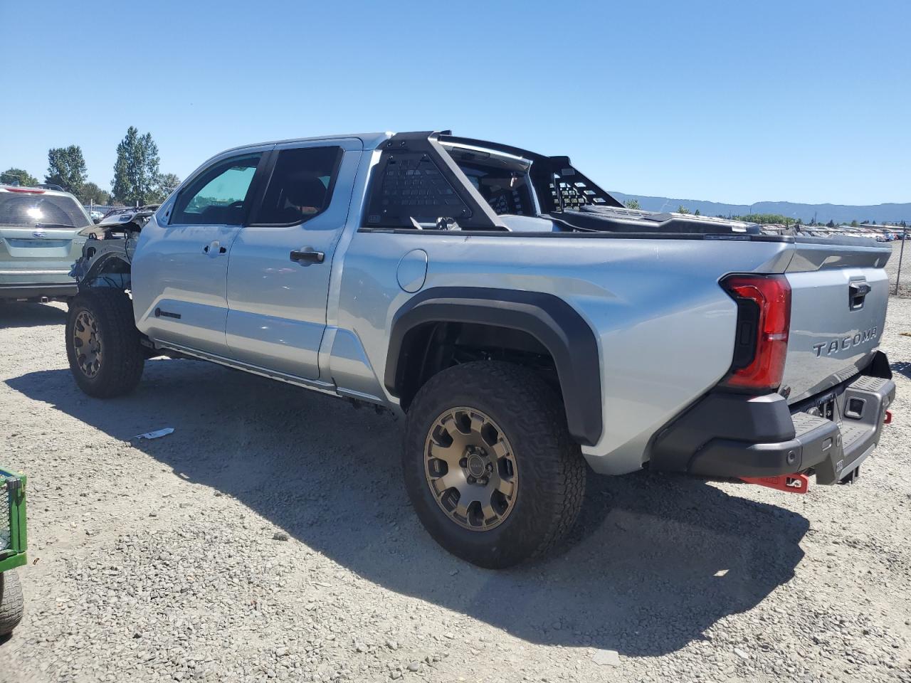 2025 TOYOTA TACOMA DOUBLE CAB photo 2