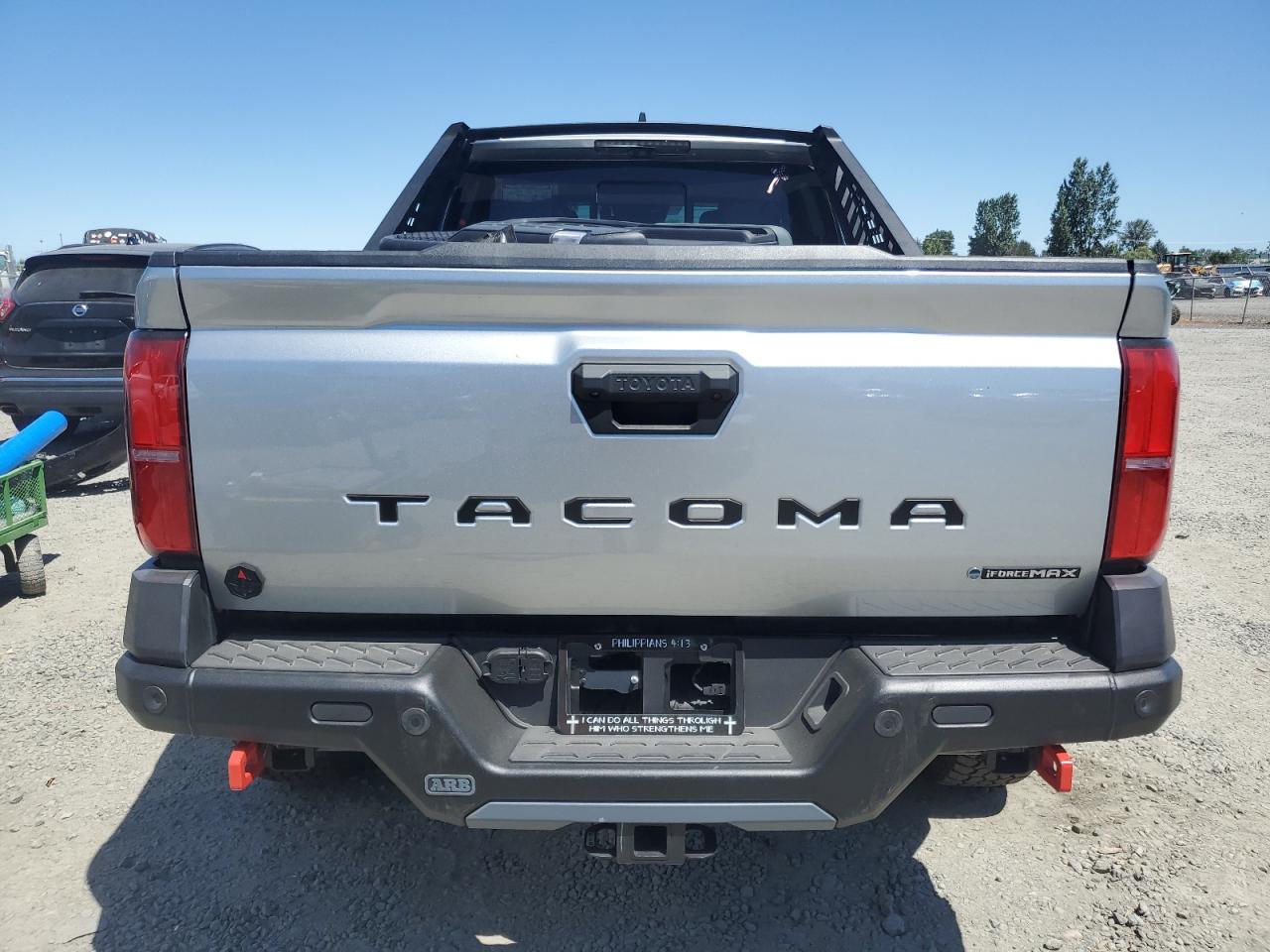 2025 TOYOTA TACOMA DOUBLE CAB photo 6