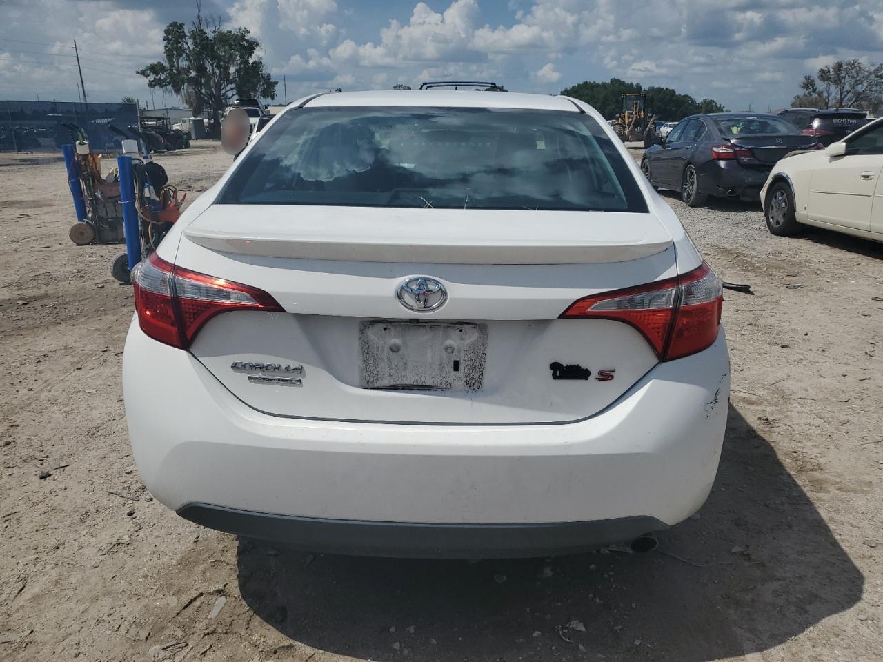 2016 TOYOTA COROLLA photo 6