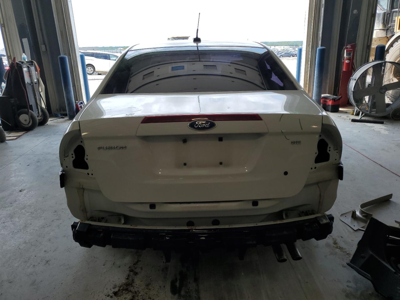 2012 FORD FUSION SE photo 16