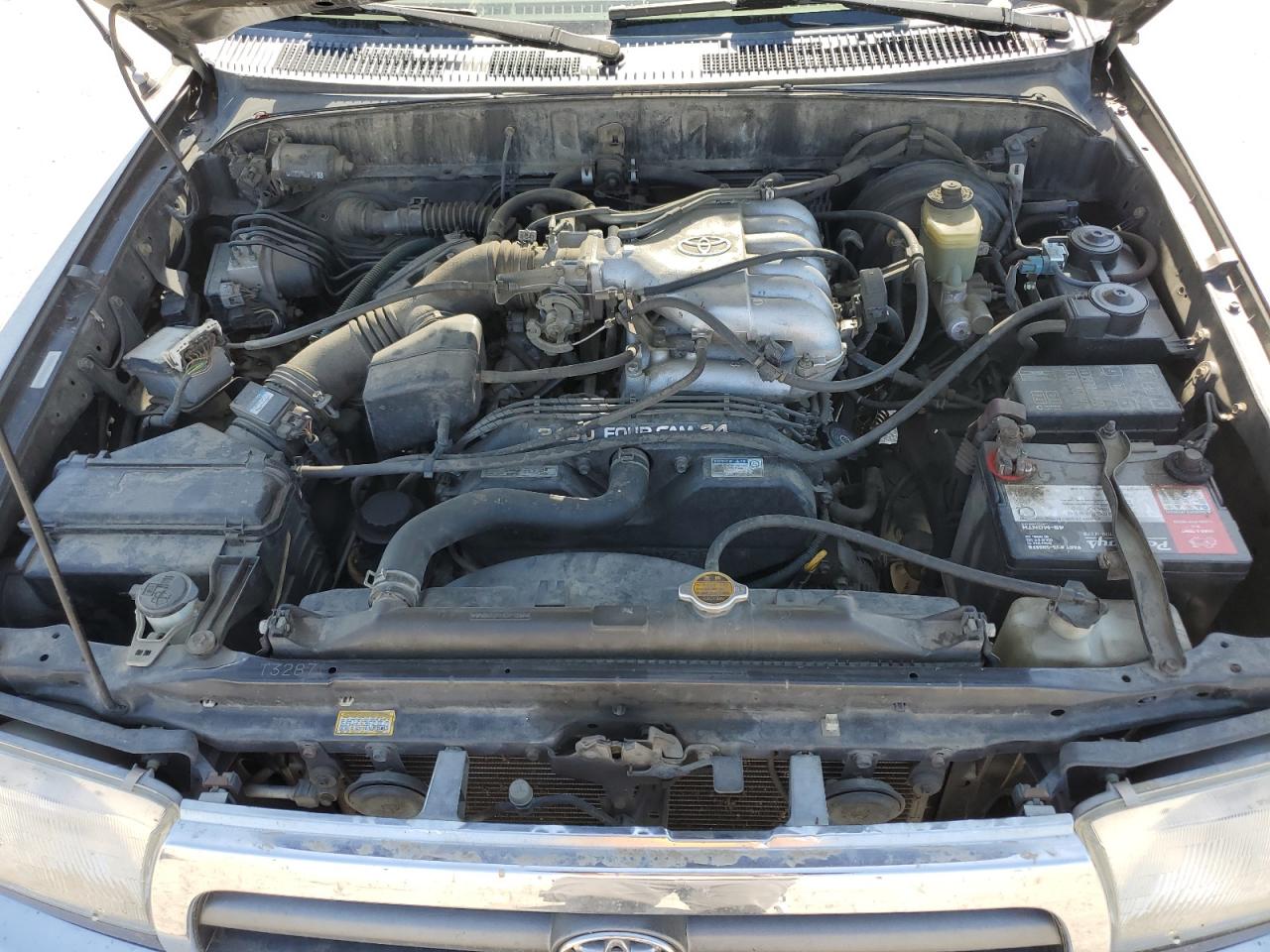 1997 TOYOTA 4RUNNER SR5 photo 21