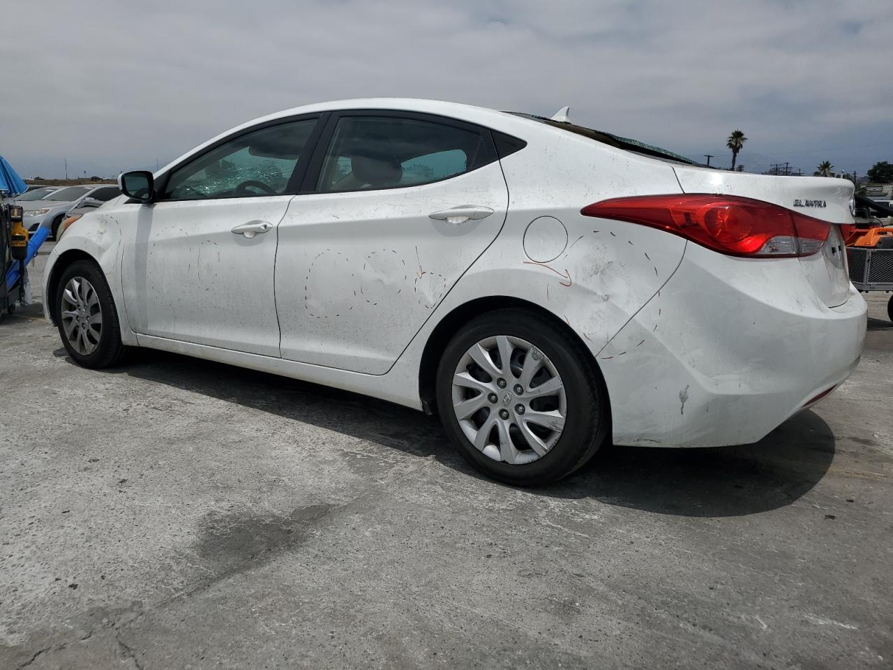 2013 HYUNDAI ELANTRA GLS photo 4