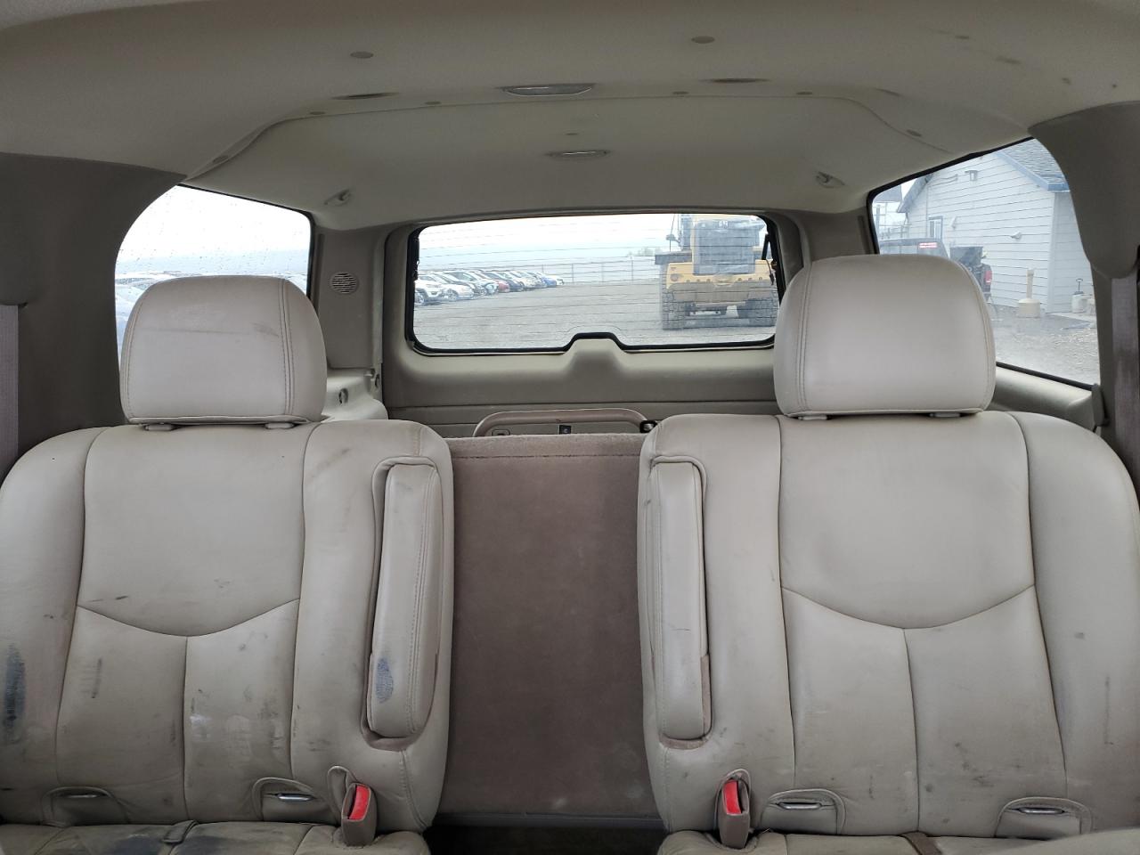 2003 CHEVROLET SUBURBAN K1500 photo 10