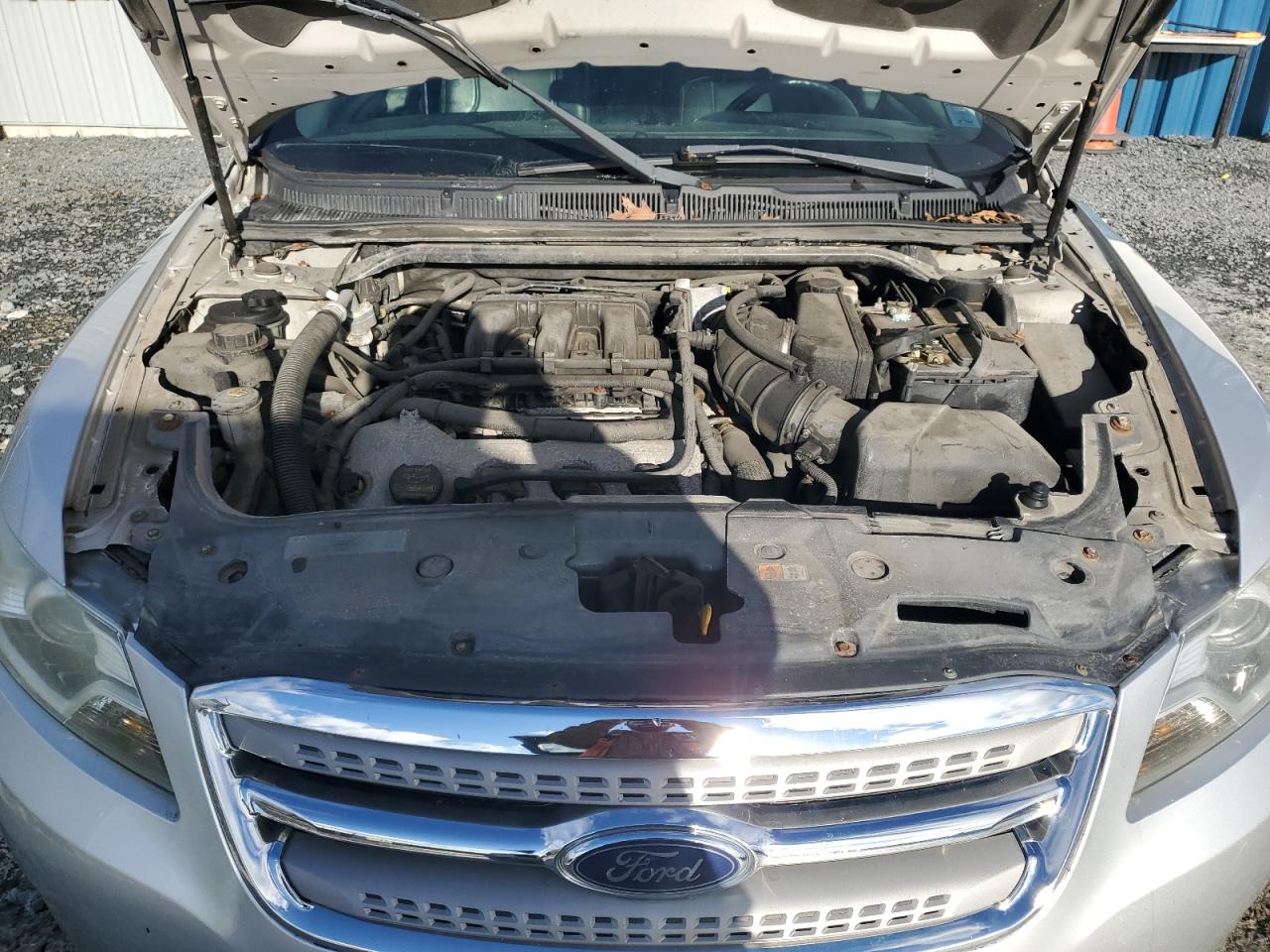 2011 FORD TAURUS SEL photo 21