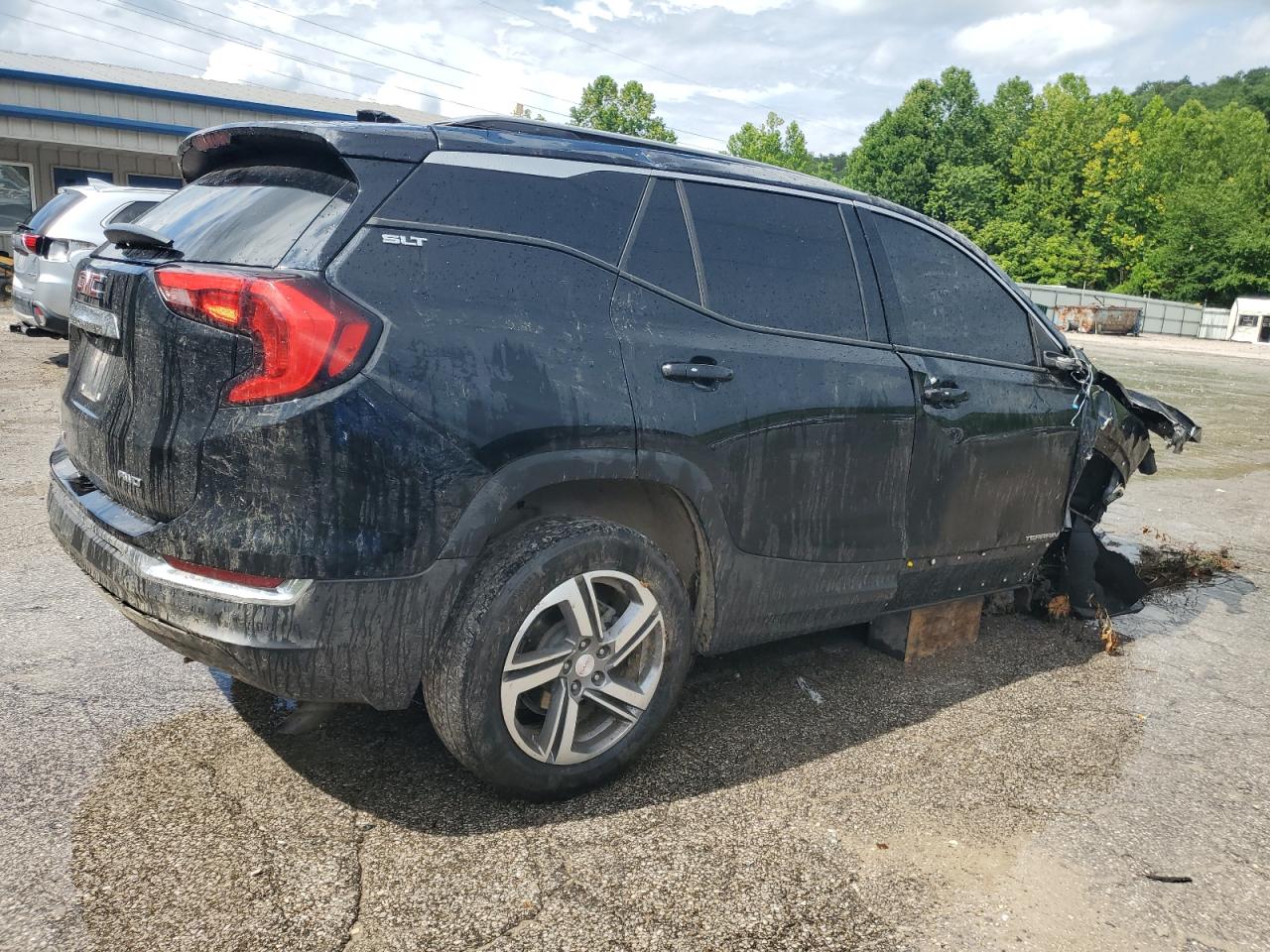 2020 GMC TERRAIN SLT photo 5