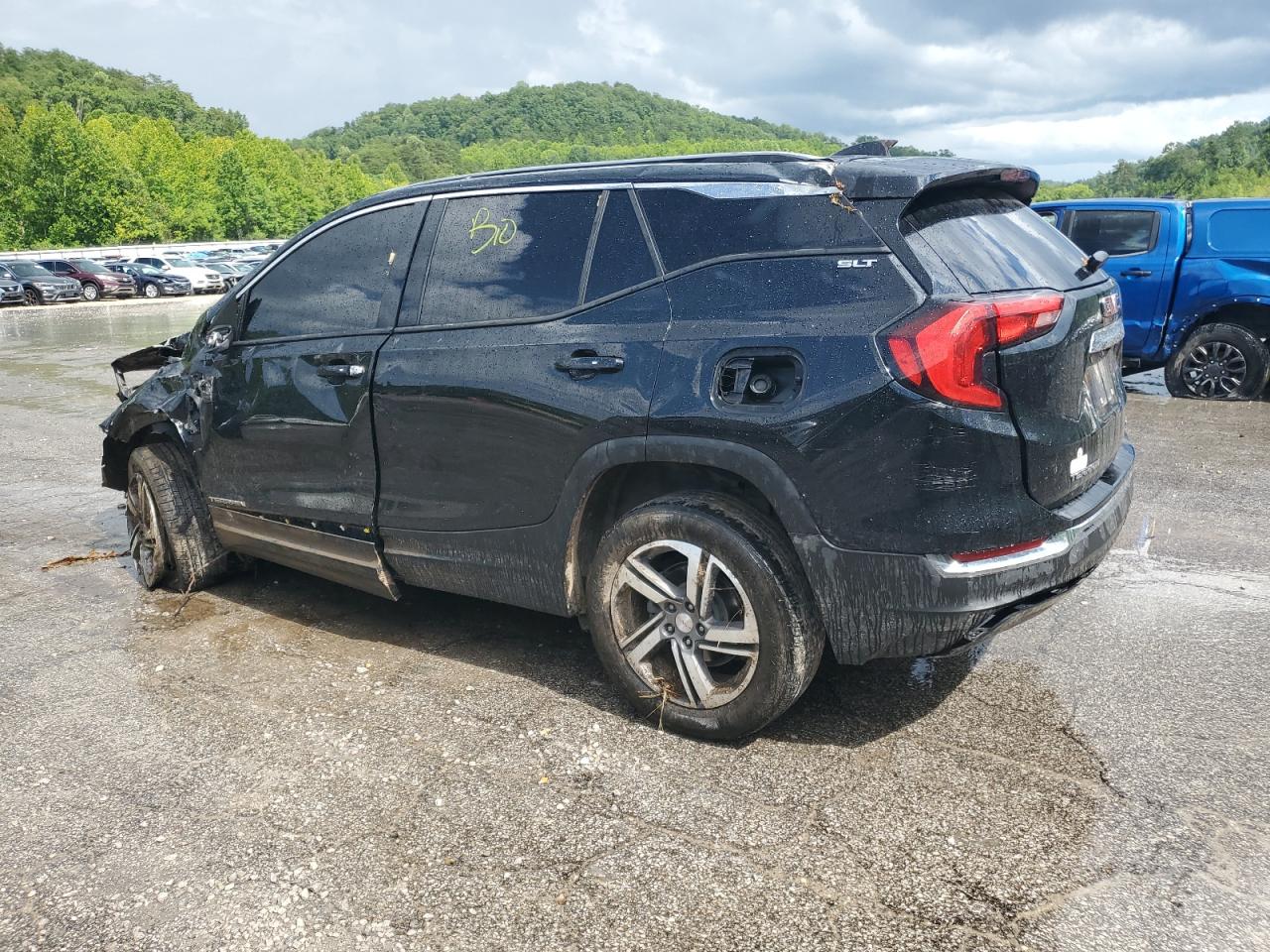 2020 GMC TERRAIN SLT photo 3