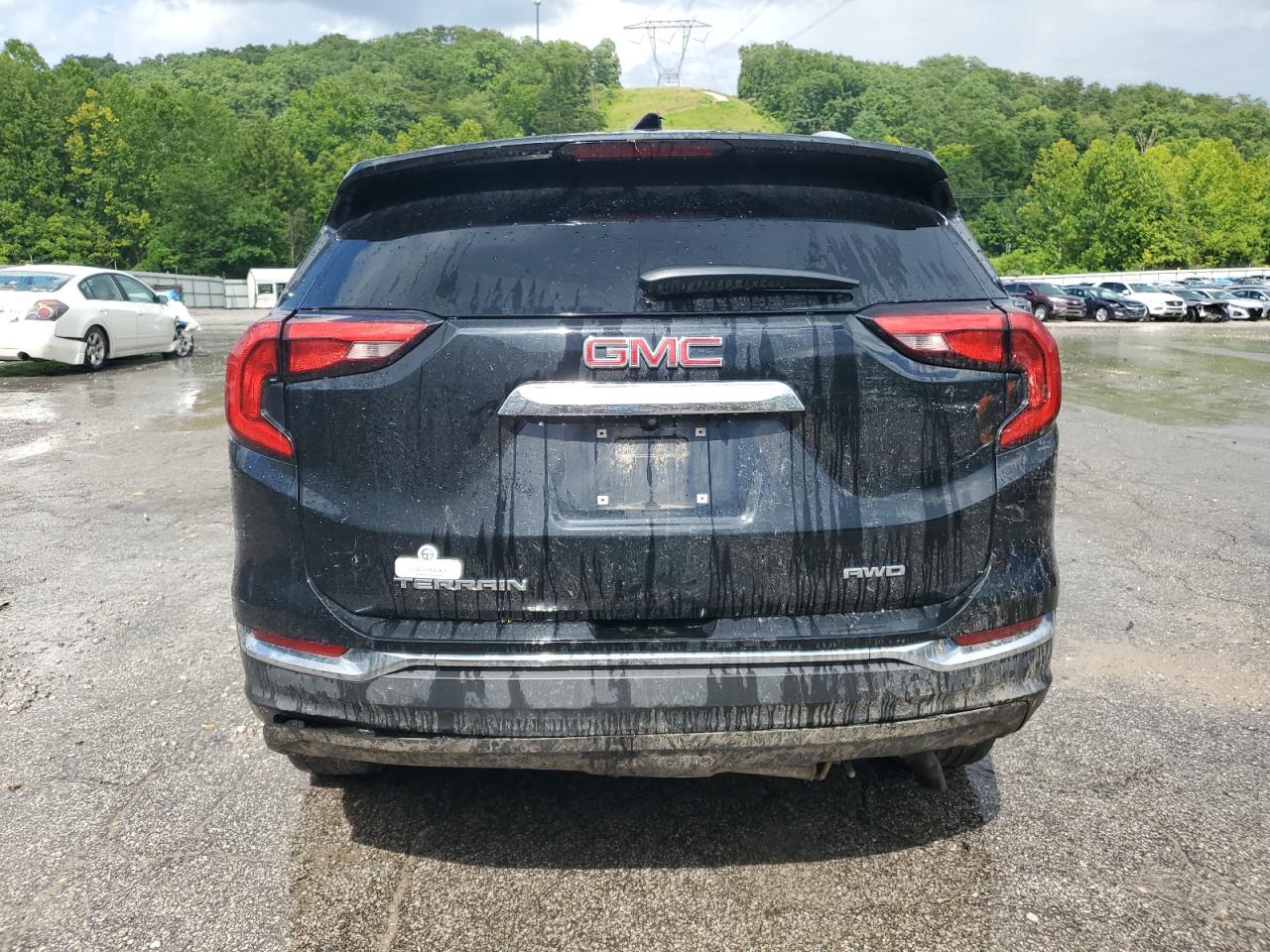 2020 GMC TERRAIN SLT photo 11