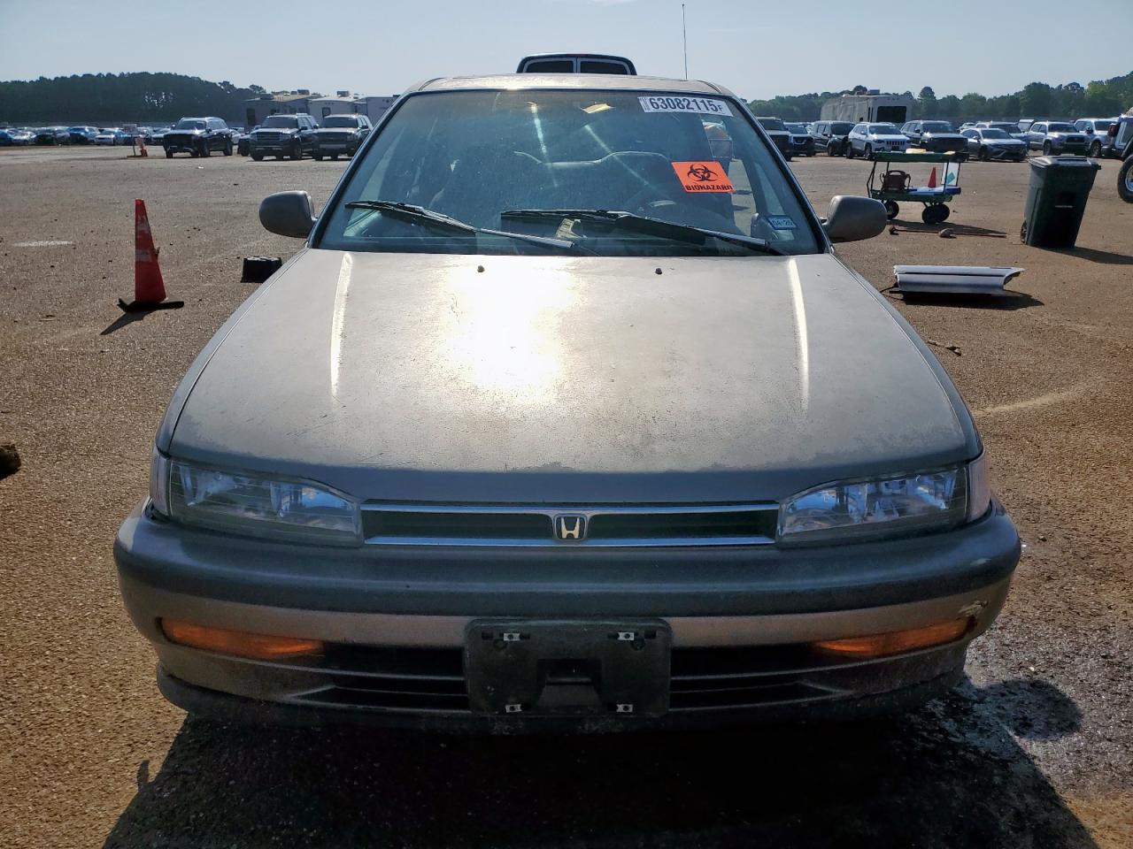1993 HONDA ACCORD EX photo 9