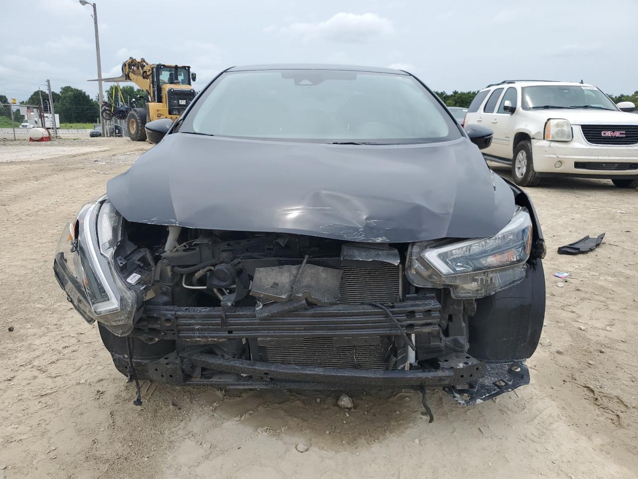 2021 NISSAN VERSA SR photo 9