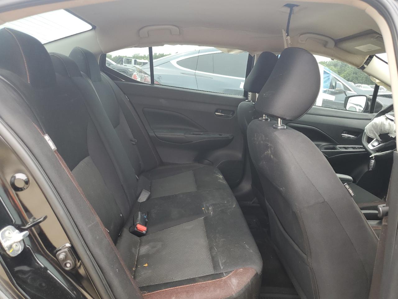 2021 NISSAN VERSA SR photo 19