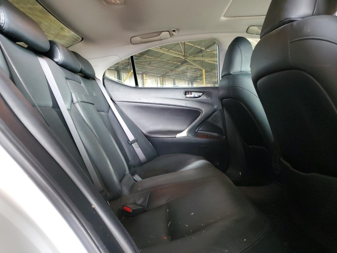 2006 LEXUS IS 250 photo 28