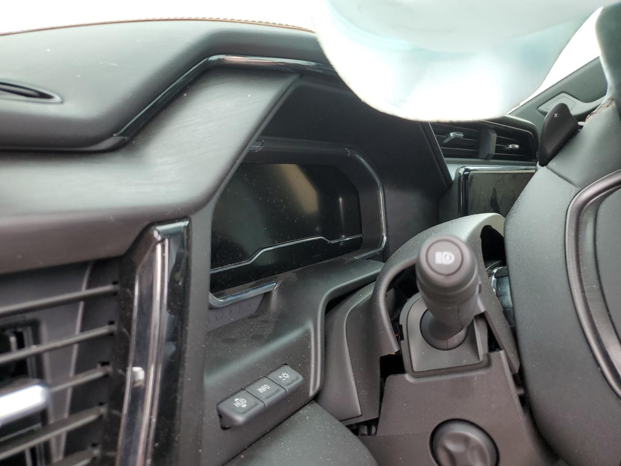 2025 GMC SIERRA K1500 AT4 photo 25