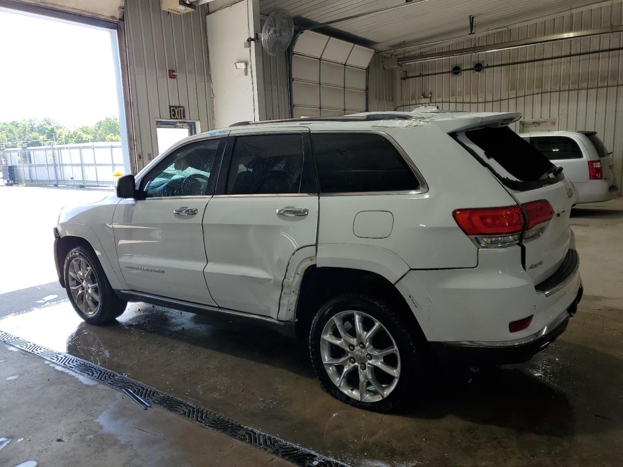 2015 JEEP GRAND CHEROKEE SUMMIT photo 3