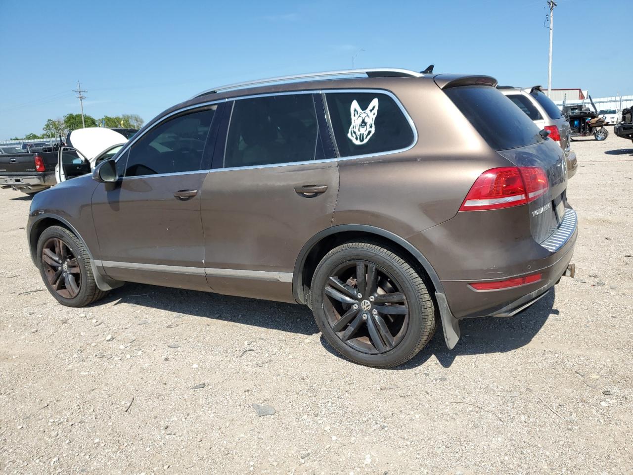 2014 VOLKSWAGEN TOUAREG V6 photo 3