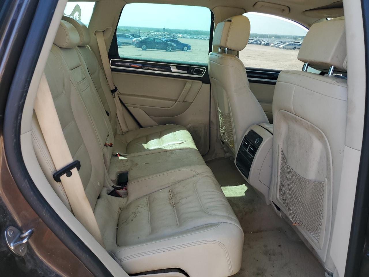 2014 VOLKSWAGEN TOUAREG V6 photo 21