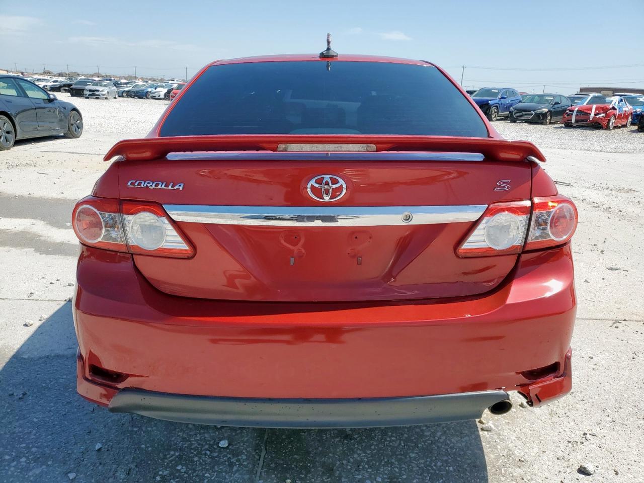 2012 TOYOTA COROLLA S photo 11