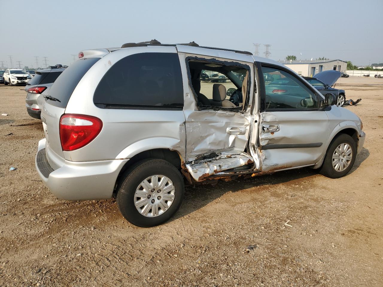 2006 CHRYSLER TOWN & COUNTRY photo 3