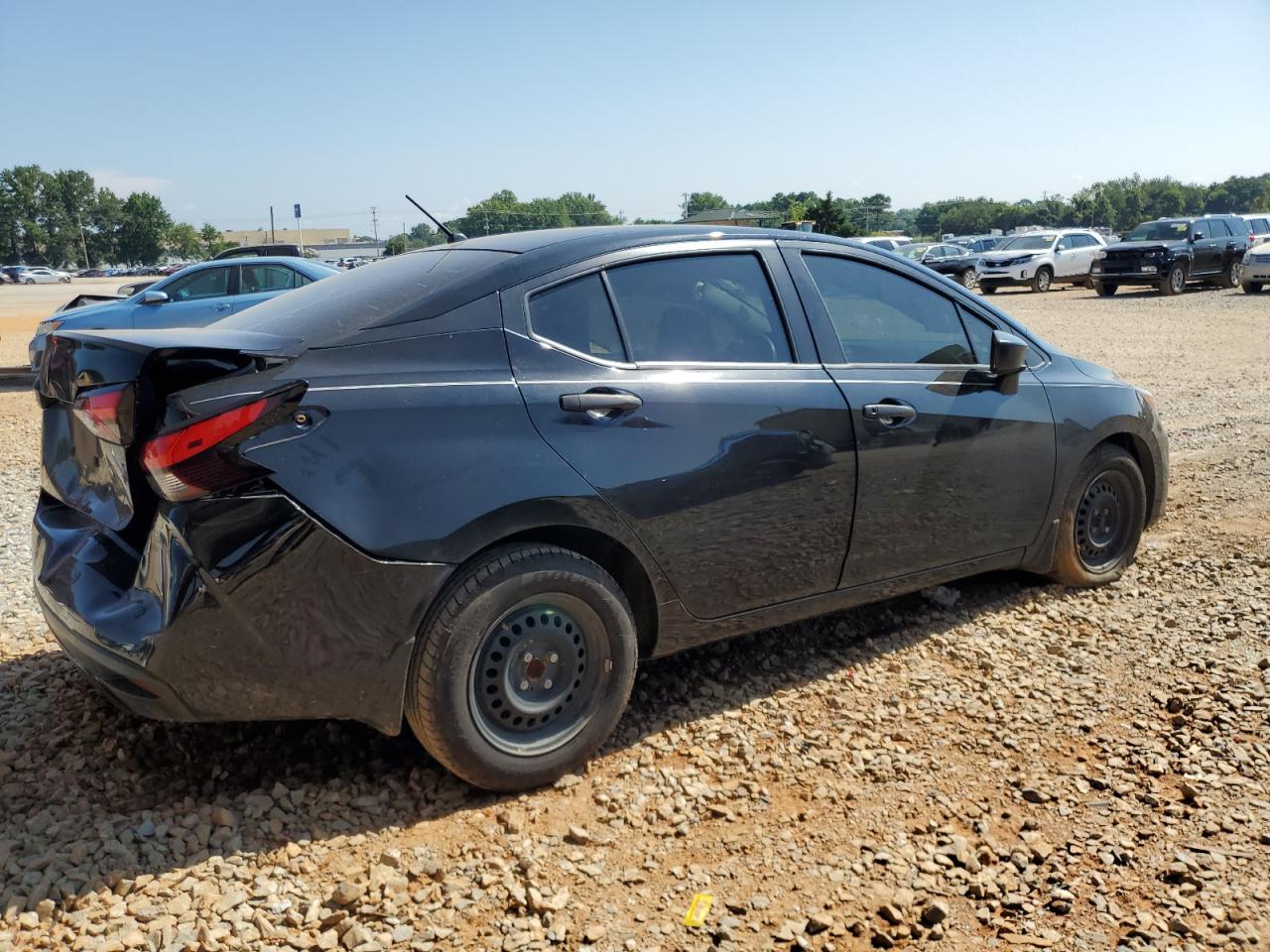 2024 NISSAN VERSA S photo 3