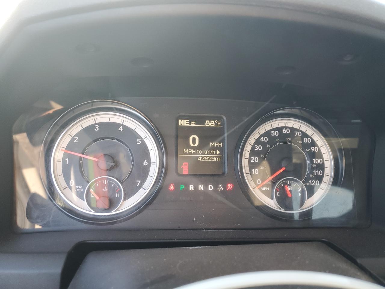2018 RAM 3500 ST photo 17