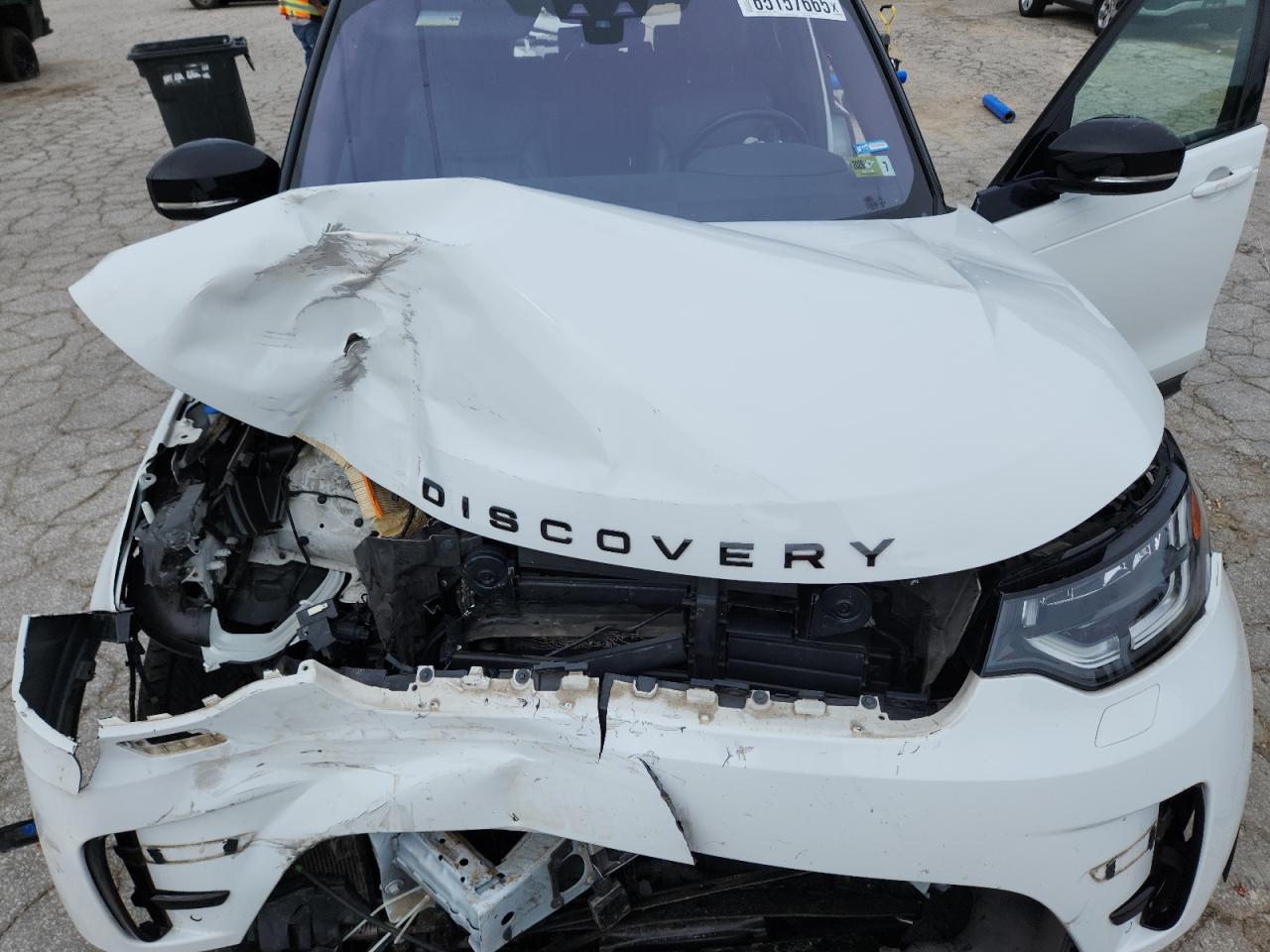 2020 LAND ROVER DISCOVERY LANDMARK photo 23