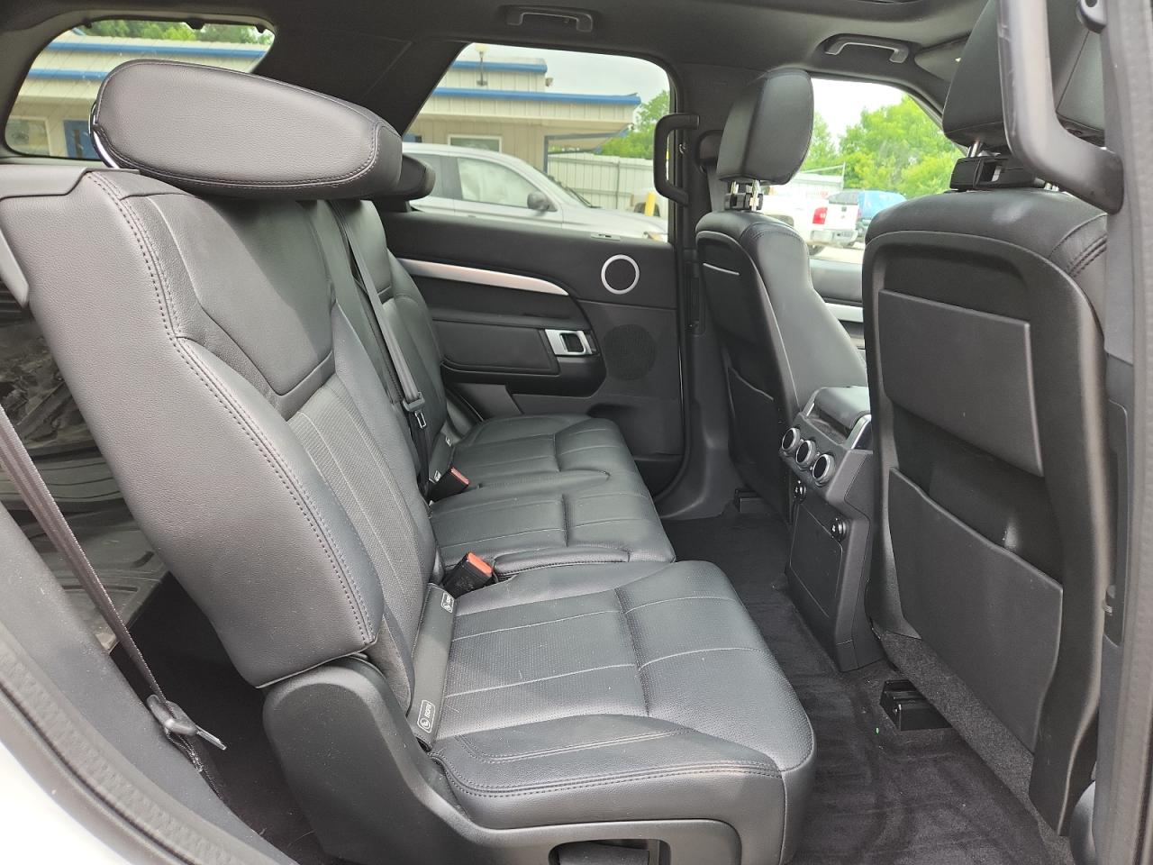2020 LAND ROVER DISCOVERY LANDMARK photo 21