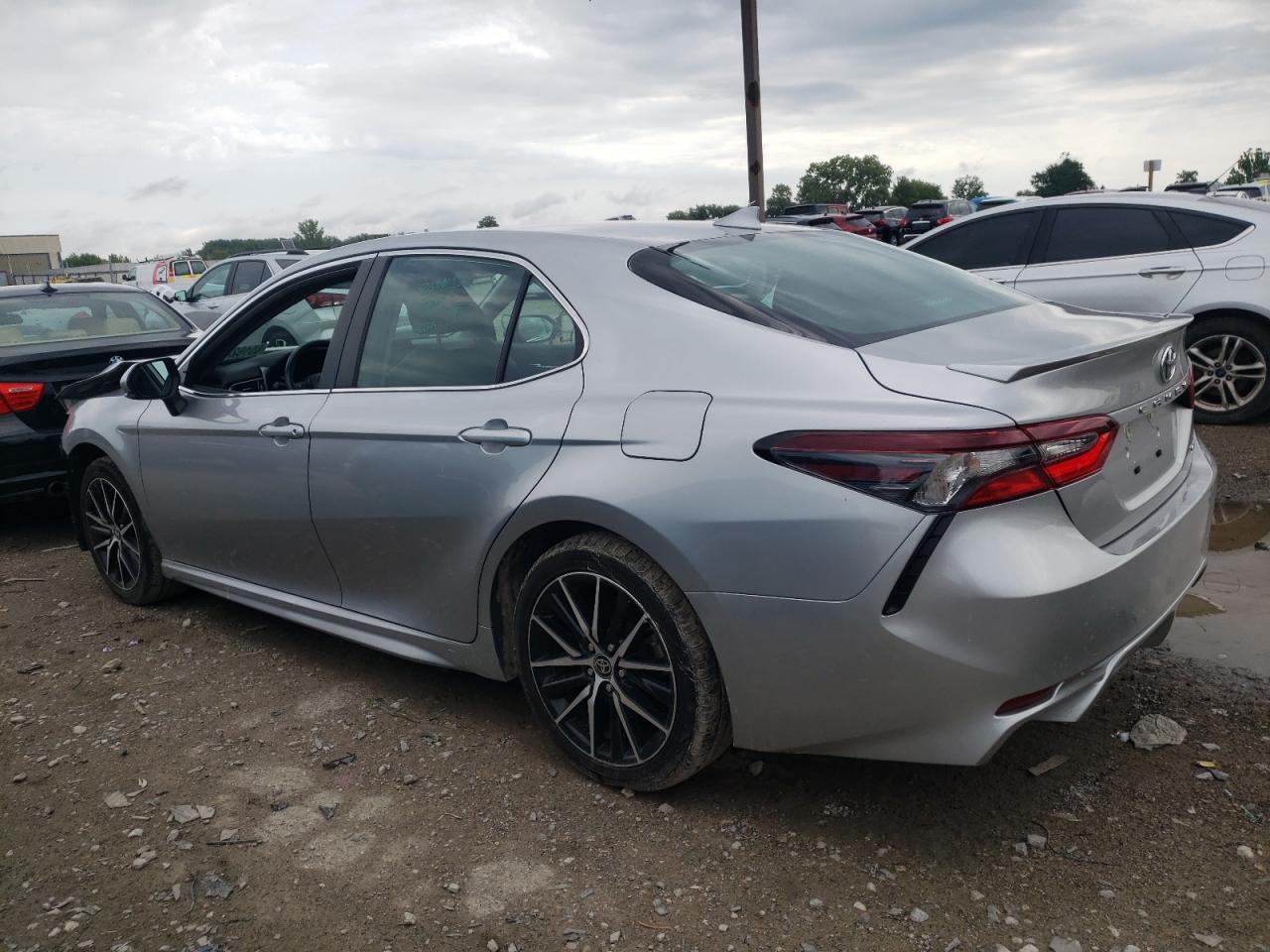 2023 TOYOTA CAMRY SE NIGHT SHADE photo 3