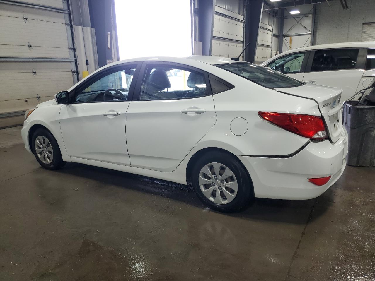 2016 HYUNDAI ACCENT SE photo 4