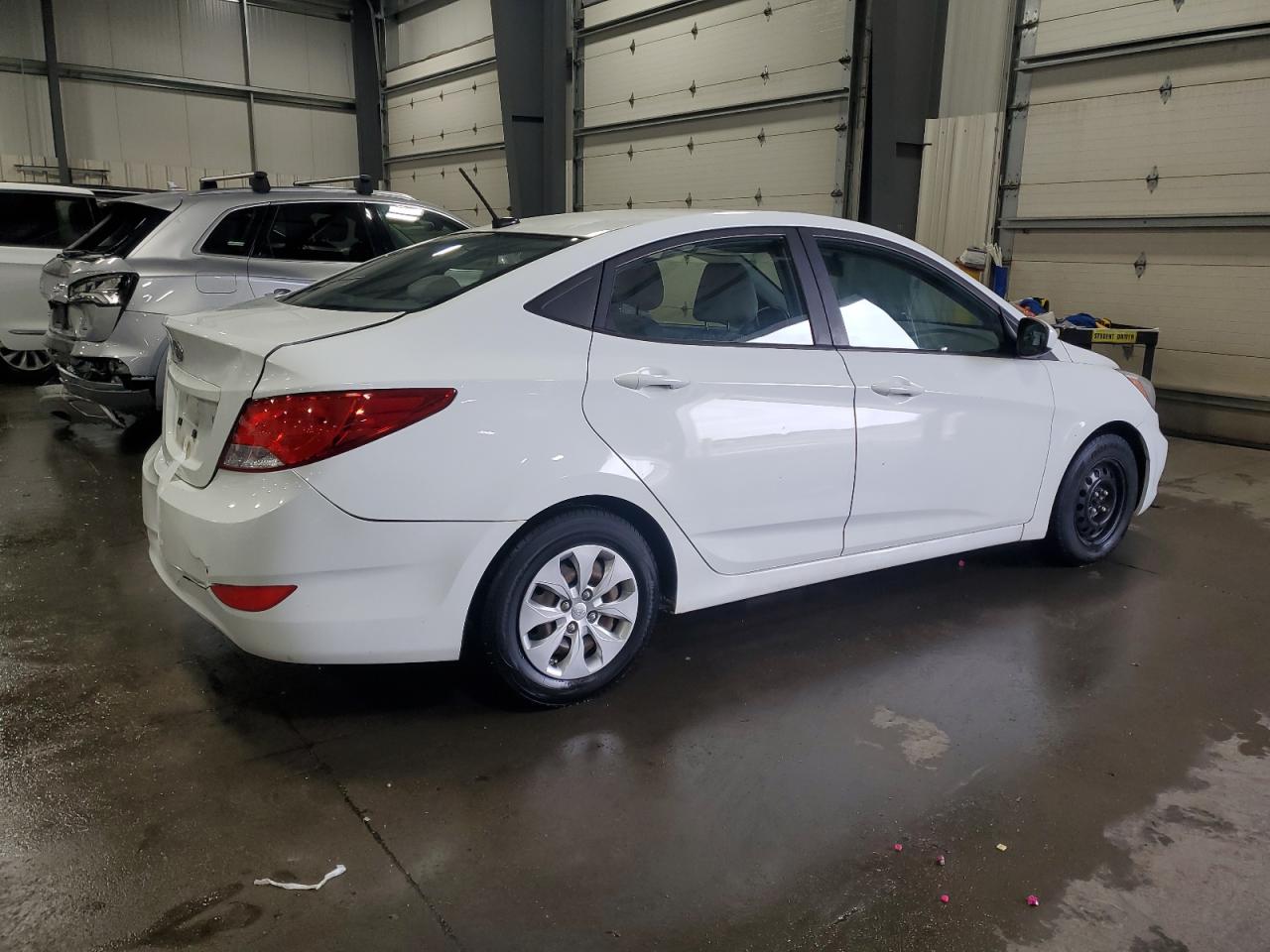 2016 HYUNDAI ACCENT SE photo 7