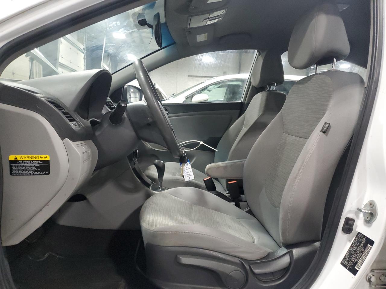 2016 HYUNDAI ACCENT SE photo 19