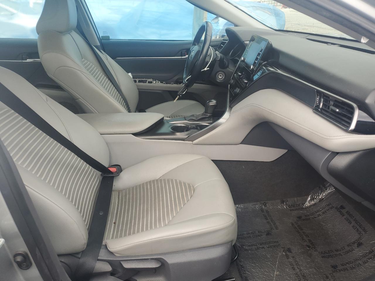 2021 TOYOTA CAMRY SE photo 19