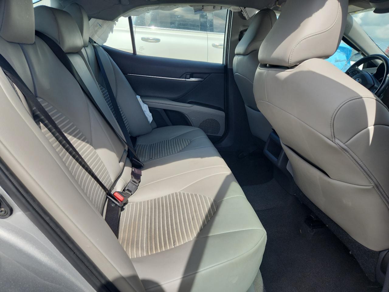 2021 TOYOTA CAMRY SE photo 28