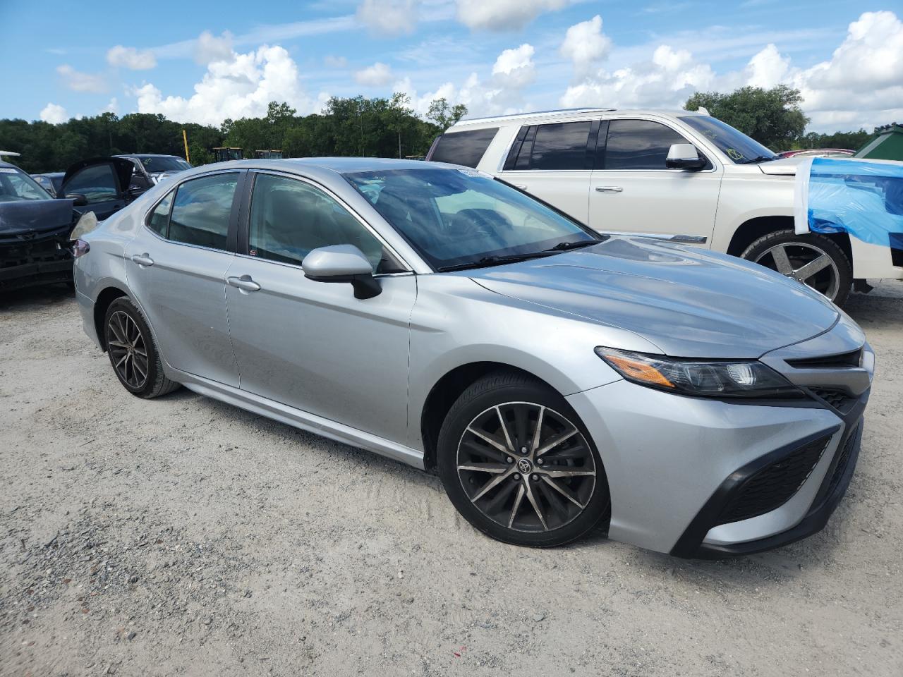 2021 TOYOTA CAMRY SE photo 10