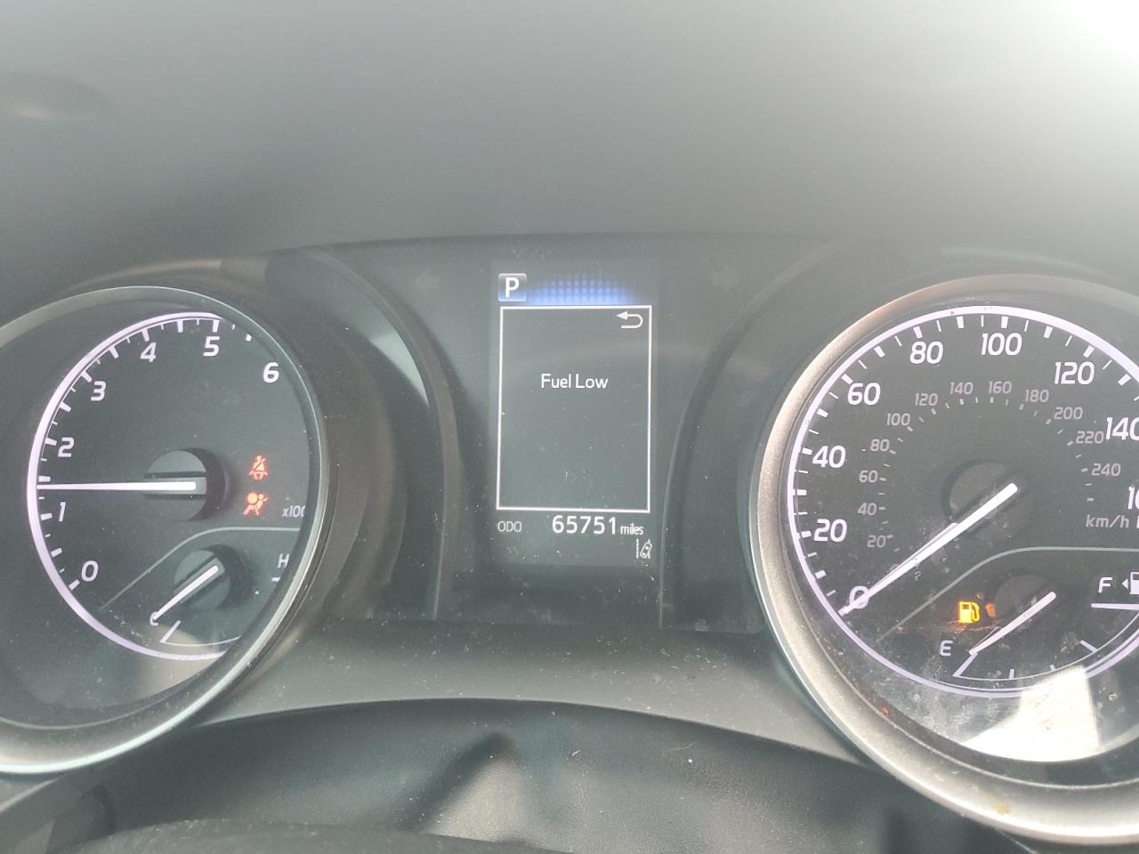 2021 TOYOTA CAMRY SE photo 25