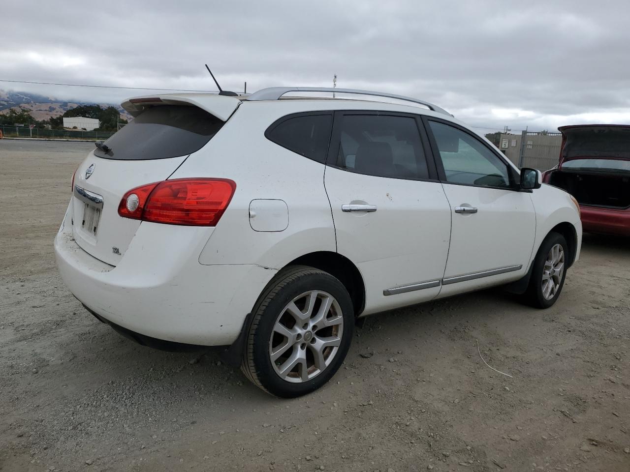 2011 NISSAN ROGUE photo 7