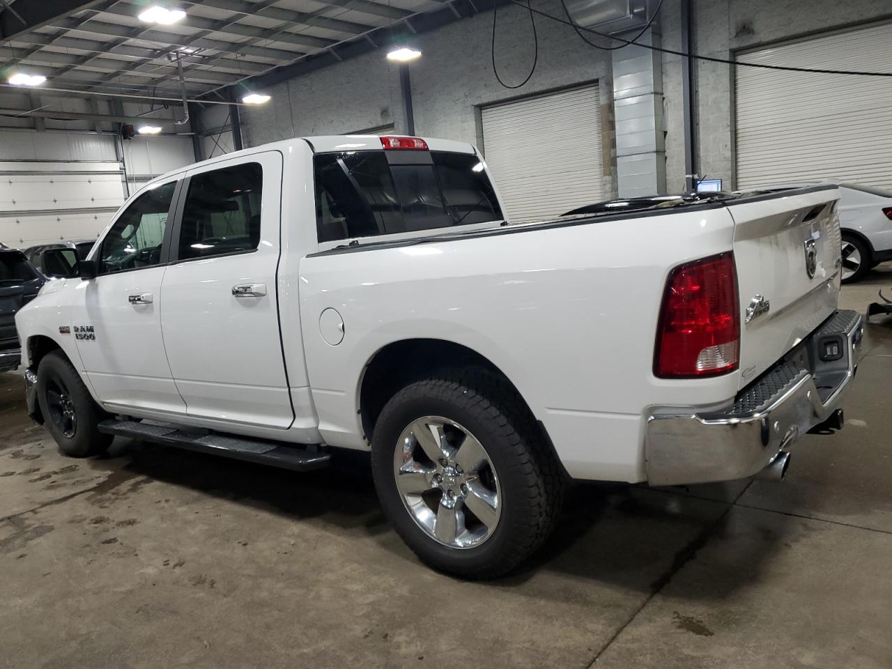 2018 RAM 1500 SLT photo 3