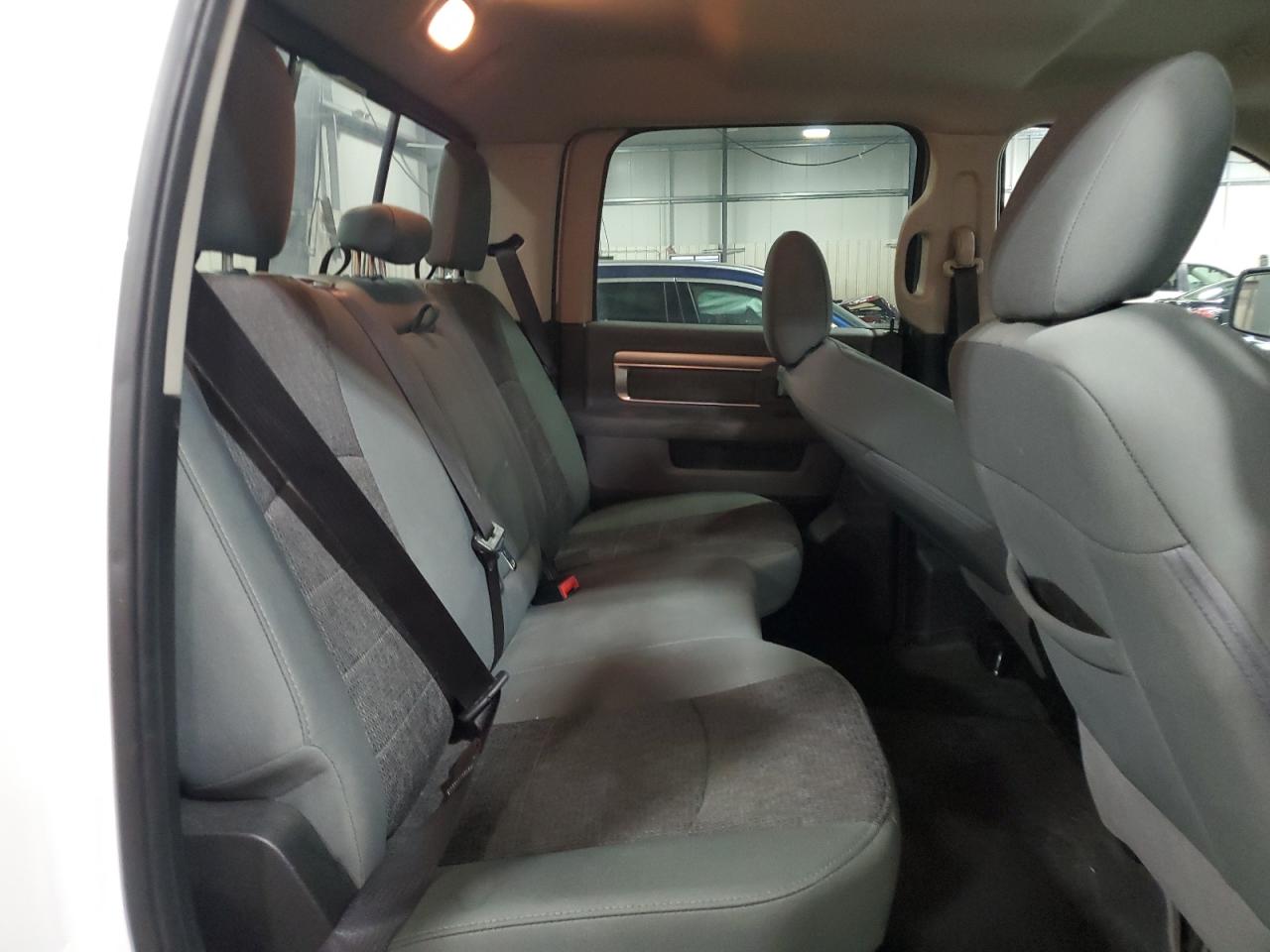 2018 RAM 1500 SLT photo 19