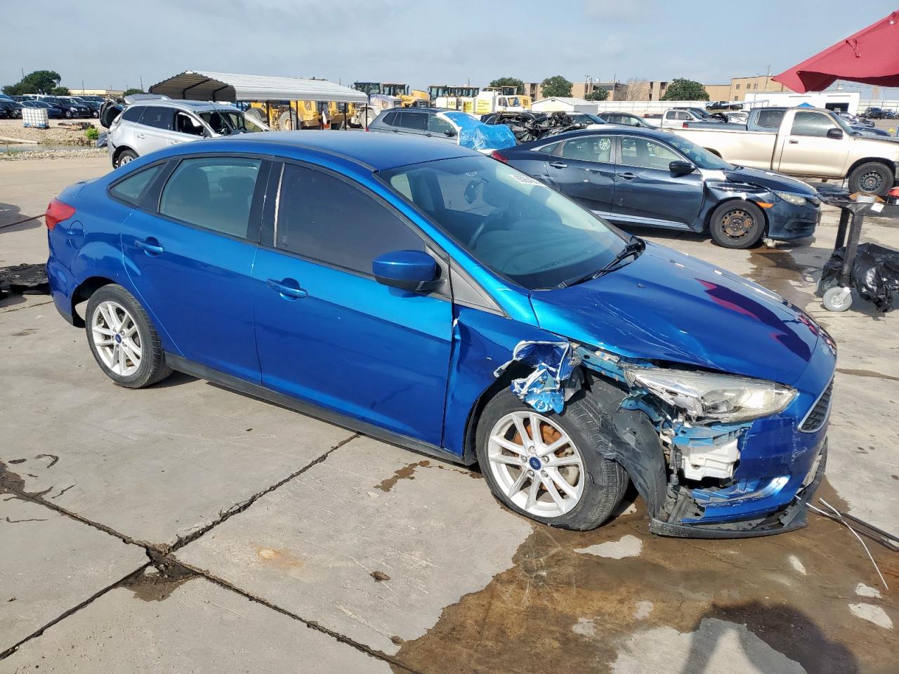 2018 FORD FOCUS SE photo 7
