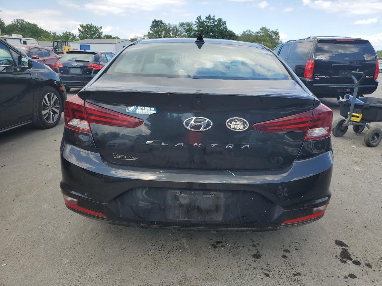 2020 HYUNDAI ELANTRA SEL photo 16