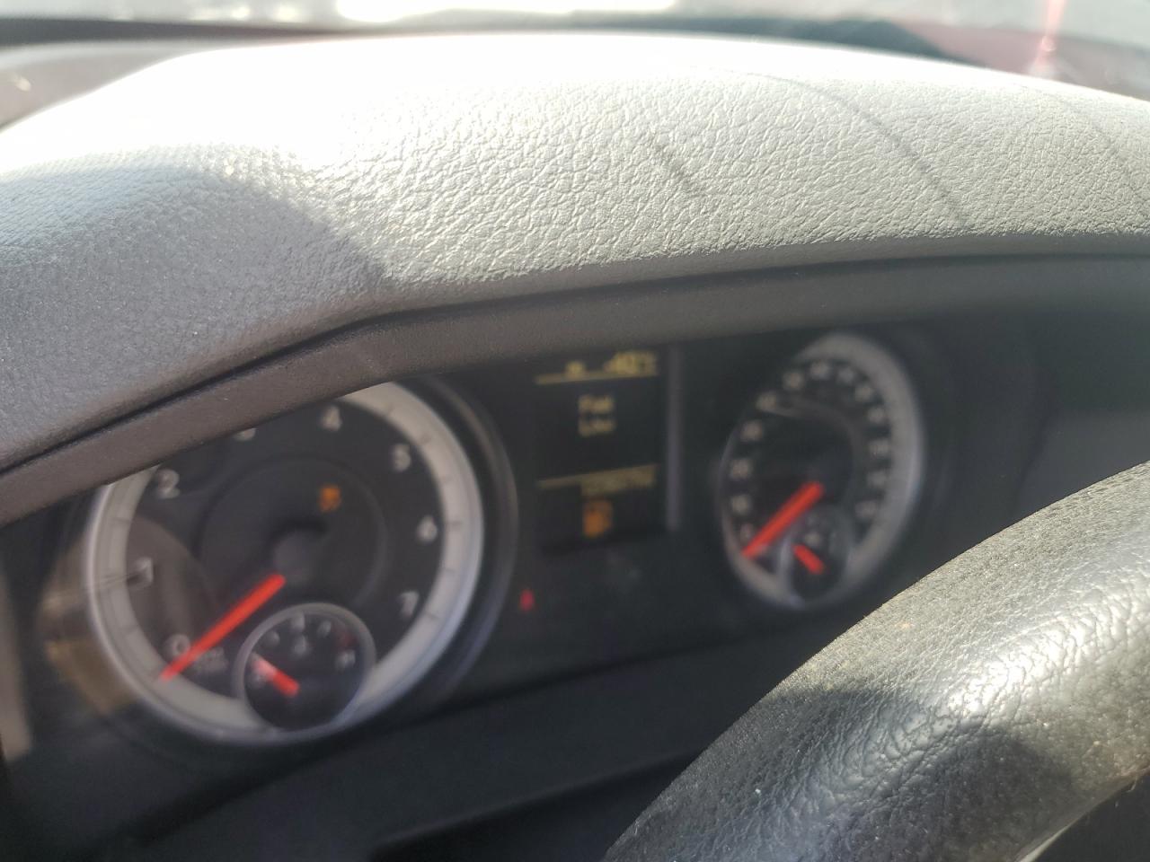 2014 RAM 1500 ST photo 9