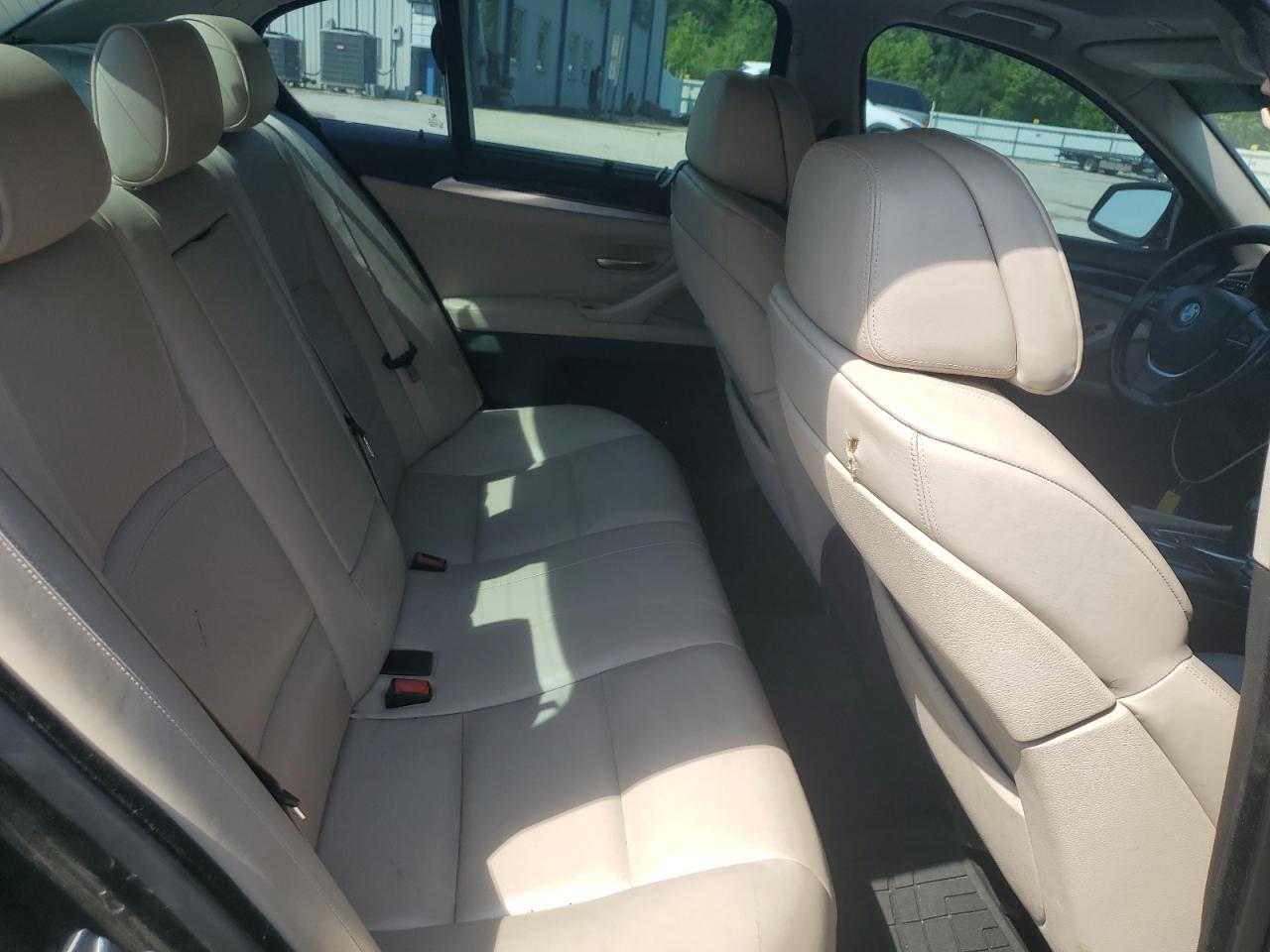2011 BMW 550 XI photo 10